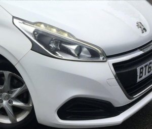 2016 Peugeot 208 1.2 Puretech Active Euro 6 5dr in White — image 3