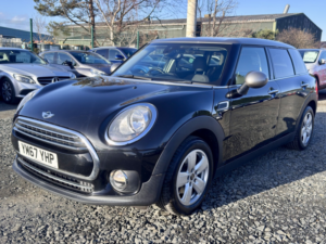 2017 MINI Clubman 2.0 Clubman Cooper D in Black — image 4
