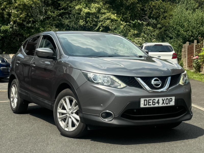 2014 Nissan Qashqai 1.5 Dci Acenta Premium 2WD Euro 5 (s/s) 5dr in Grey — image 1