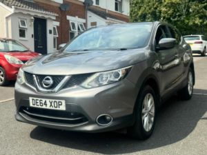 2014 Nissan Qashqai 1.5 Dci Acenta Premium 2WD Euro 5 (s/s) 5dr in Grey — image 5