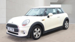 2017 MINI Hatch 1.2 One Euro 6 (s/s) 3dr in White — image 2