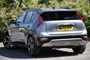 2022 Kia Niro 1.6h Gdi 3 SUV 5dr Petrol Hybrid Dct Euro 6 (s/s) (139 Bhp) in Grey — image 3