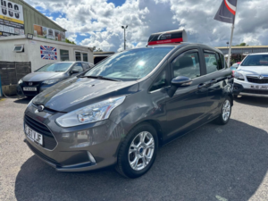 2017 Ford B-Max 1.4 Zetec Navigator Euro 6 5dr in Grey — image 3