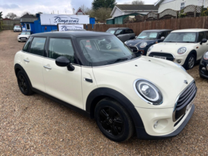 2019 MINI Hatch
