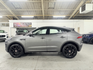 2019 Jaguar E-Pace 2.0 D180 R-Dynamic Hse in Grey — image 6