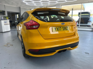 2017 Ford Focus 2.0t Ecoboost St-3 Euro 6 (s/s) 5dr in Yellow — image 3