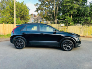 2023 Kia Niro 1.6h Gdi 2 Dct Euro 6 (s/s) 5dr in Black — image 5