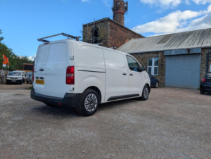 2021 Citroen Dispatch 1.5 Bluehdi 1000 Enterprise M Fwd 2 Euro 6 (s/s) 6dr in White — image 5