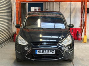 2013 Ford S-Max 2.0 Tdci Titanium Powershift Euro 5 5dr in Black — image 3