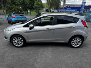 2016 Ford Fiesta 1.0 T Ecoboost Titanium in Silver — image 2