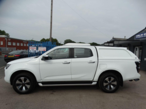 2022 Isuzu D-Max 1.9 Td Dl40 Auto 4WD Euro 6 (s/s) 4dr in White — image 4