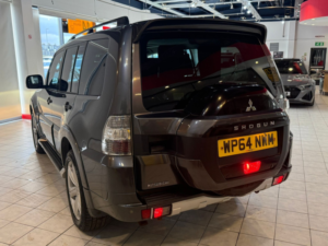 2015 Mitsubishi Shogun 3.2 Di-Dc Sg4 in Grey — image 5