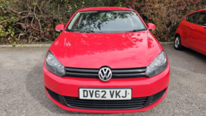 2012 Volkswagen Golf 1.6 Tdi S in Red — image 2