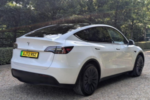 2022 Tesla Model Y Auto Rwd 5dr in White — image 3