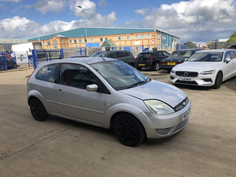2004 Ford Fiesta 1.3 Lx in Silver — image 1