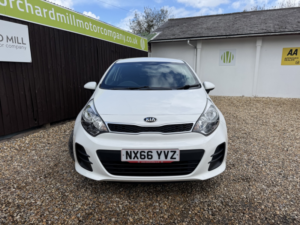 2016 Kia Rio 1.3 Sr7 in White — image 2