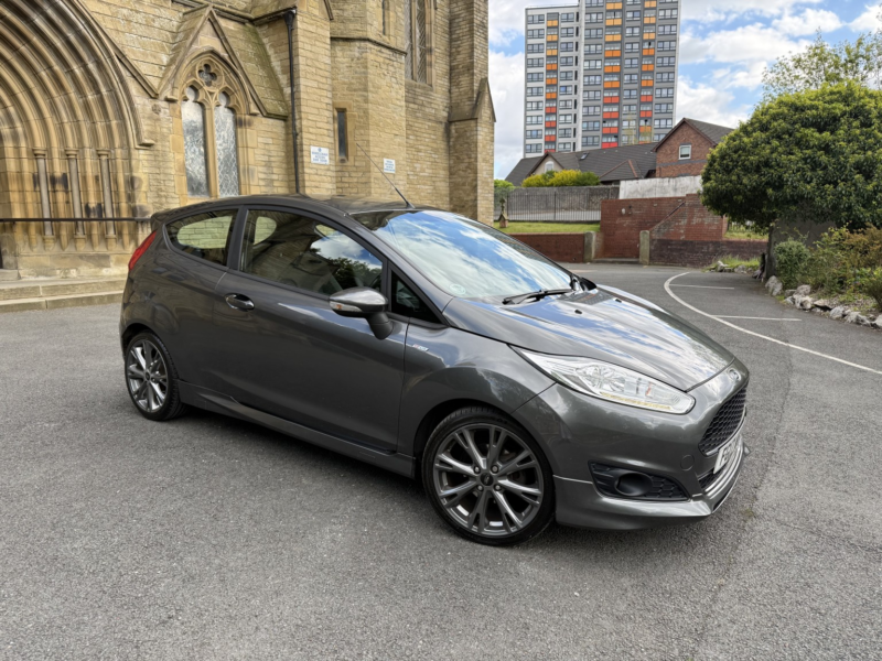 2017 Ford Fiesta 1.0 T Ecoboost St-Line in Grey — image 1