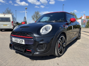 2016 MINI Hatch 2.0 John Cooper Works 3-Door Hatch in Black — image 3