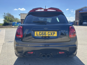 2016 MINI Hatch 2.0 John Cooper Works 3-Door Hatch in Black — image 6