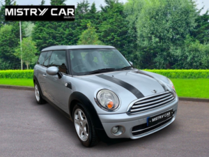 2009 MINI Clubman 1.6 Cooper D Clubman in Silver — image 2