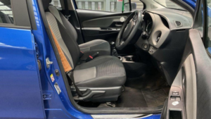 2019 Toyota Yaris 1.5 Vvt-I Icon Euro 6 5dr in Blue — image 4