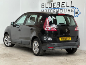 2010 Renault Scenic 1.6 Vvt I-Music Euro 5 5dr in Black — image 4