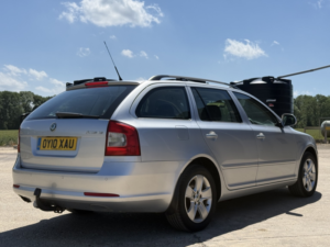 2010 Skoda Octavia 1.8 Tsi Elegance in Silver — image 3