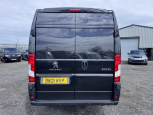 2021 Peugeot Boxer 2.2 Bluehdi 435 Professional. Brand New Engine (main Dealer) Ac. Nav in Black — image 4