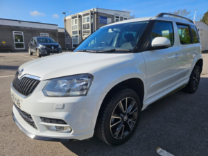 2015 Skoda Yeti 2.0 Tdi Black Edition in White — image 3