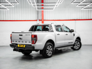 2017 Ford Ranger 3.2 Tdci Wildtrak Auto 4WD Euro 5 4dr in Silver — image 3