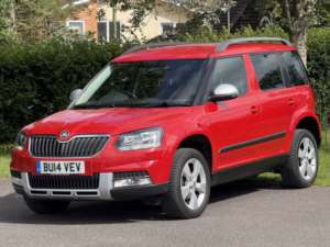 2014 Skoda Yeti 2.0 Tdi Se in Red — image 3