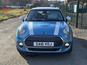 2016 MINI Hatch 1.5 Cooper Hatchback 3dr Petrol Manual Euro 6 (s/s) (136 Ps) in Blue — image 2