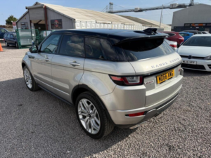 2017 Land Rover Range Rover Evoque 2.0 Td4 Hse Dynamic Lux SUV 5dr Diesel Auto 4WD Euro 6 (s/s) (180 Ps) in Gold — image 5