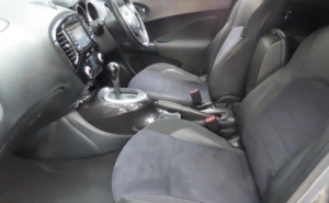 2017 Nissan Juke 1.6 N-Connecta Xtron Euro 6 5dr in Grey — image 2