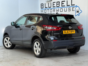 2018 Nissan Qashqai 1.2 Dig-T Acenta Euro 6 (s/s) 5dr in Black — image 4