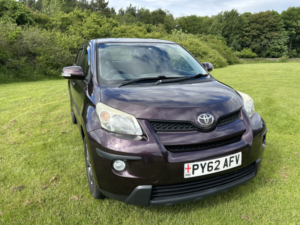 2012 Toyota Urban Cruiser 1.4 D-4d in Purple — image 2