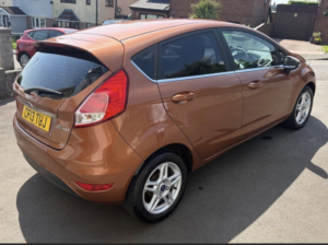 2013 Ford Fiesta 1.25 Zetec in Yellow — image 4