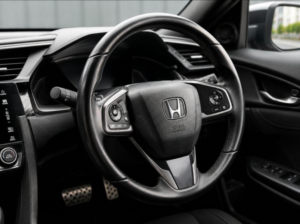 2020 Honda Civic 1.5 Vtec Turbo Sport CVT Euro 6 (s/s) 5dr in Black — image 3