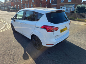 2016 Ford B-Max 1.0t Ecoboost Zetec White Edition Euro 6 (s/s) 5dr in White — image 4