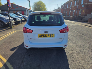 2016 Ford B-Max 1.0t Ecoboost Zetec White Edition Euro 6 (s/s) 5dr in White — image 6