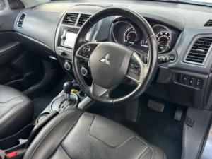 2014 Mitsubishi Asx 2.2 Di-D 4 Auto 4WD Euro 5 (s/s) 5dr in Grey — image 3