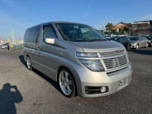 2002 Nissan Elgrand