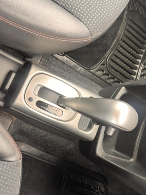 2009 Nissan Note 1.6 16v Tekna Auto Euro 4 5dr in Grey — image 6