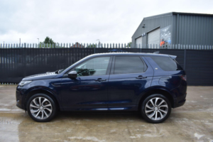 2022 Land Rover Discovery Sport 1.5 P300e 12.2kwh R-Dynamic Hse Auto 4WD Euro 6 (s/s) 5dr in Blue — image 4
