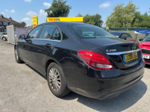 2015 Mercedes-Benz C Class 2.0 C200 Se (executive) G-Tronic+ Euro 6 (s/s) 4dr in Black — image 4