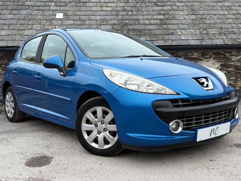 2008 Peugeot 207 1.4 207 M:play 5dr in Blue — image 1