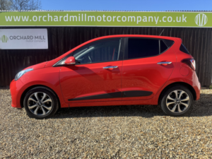 2018 Hyundai I10 1.2 I10 Prem Se 1.2 My19 in Red — image 3