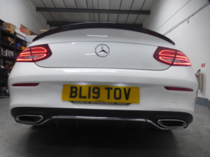 2019 Mercedes-Benz C Class 1.5 C200 Mhev Amg Line (premium) Coupe 2dr Petrol G-Tronic+ Euro 6 (s/s) (198 Ps) in White — image 4