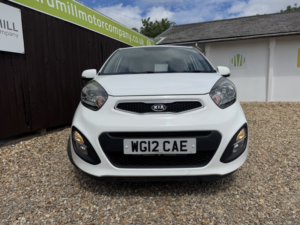 2012 Kia Picanto 1.3 Ecodynamics 2 in White — image 2