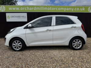 2012 Kia Picanto 1.3 Ecodynamics 2 in White — image 3